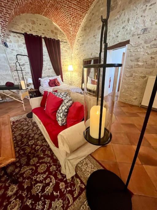 Cozy Flat In Castle Near Fontainebleau - 10 Min Apartment Fleury-en-Biere ภายนอก รูปภาพ